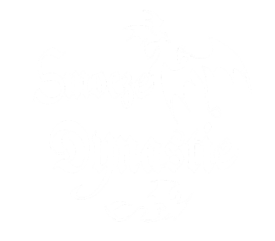 Logo with Gothic-style text reading 'Smooze Dynastie' and two white dragons circling on a black background.